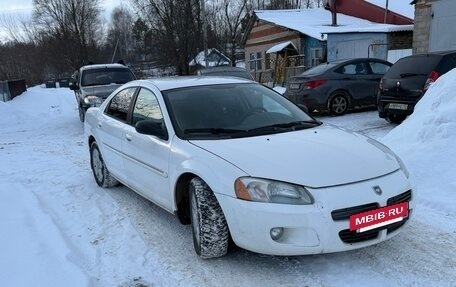 Dodge Stratus II, 2002 год, 135 000 рублей, 2 фотография