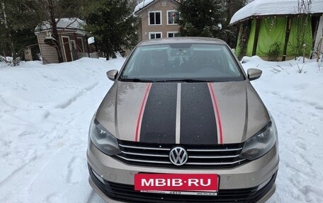 Volkswagen Polo VI (EU Market), 2018 год, 1 200 000 рублей, 2 фотография
