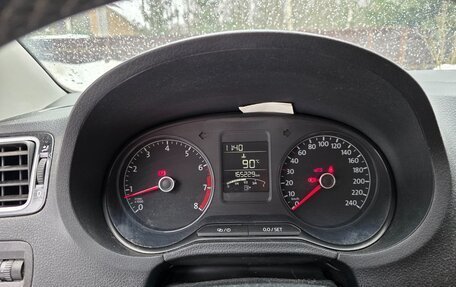 Volkswagen Polo VI (EU Market), 2018 год, 1 200 000 рублей, 7 фотография