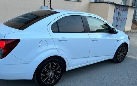 Chevrolet Aveo III, 2012 год, 640 000 рублей, 3 фотография