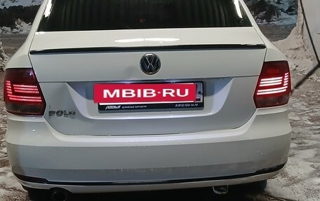 Volkswagen Polo VI (EU Market), 2016 год, 620 000 рублей, 2 фотография