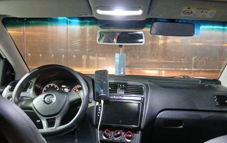 Volkswagen Polo VI (EU Market), 2016 год, 620 000 рублей, 15 фотография