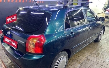 Toyota Corolla, 2005 год, 690 000 рублей, 4 фотография