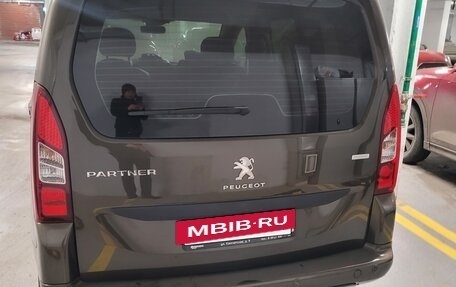 Peugeot Partner II рестайлинг 2, 2021 год, 2 360 000 рублей, 2 фотография