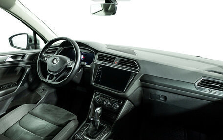 Volkswagen Tiguan II, 2017 год, 2 449 000 рублей, 9 фотография