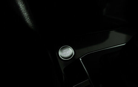 Volkswagen Tiguan II, 2017 год, 2 449 000 рублей, 17 фотография