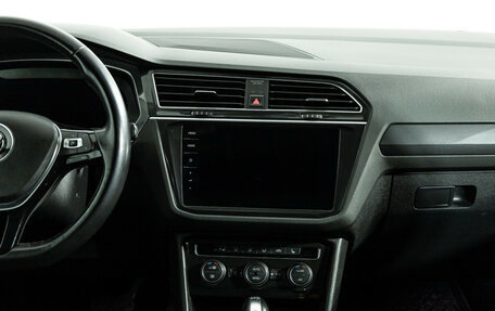 Volkswagen Tiguan II, 2017 год, 2 449 000 рублей, 14 фотография