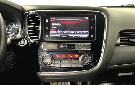 Mitsubishi Outlander III рестайлинг 3, 2019 год, 2 290 000 рублей, 14 фотография