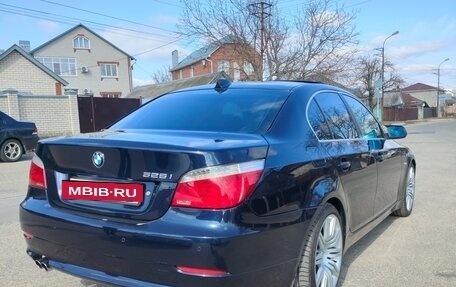 BMW 5 серия, 2007 год, 1 690 000 рублей, 7 фотография