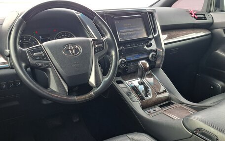 Toyota Alphard III, 2019 год, 4 490 000 рублей, 15 фотография