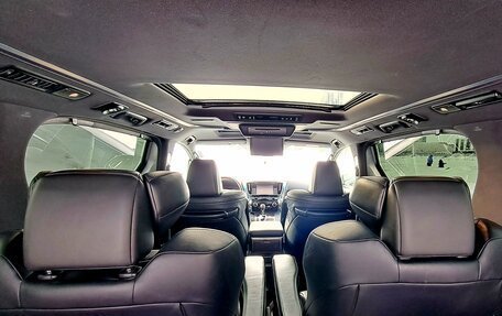 Toyota Alphard III, 2019 год, 4 490 000 рублей, 25 фотография