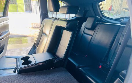 Toyota Highlander III, 2014 год, 2 089 000 рублей, 13 фотография