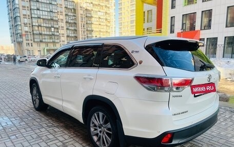 Toyota Highlander III, 2014 год, 2 089 000 рублей, 17 фотография
