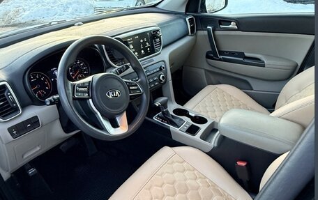 KIA Sportage IV рестайлинг, 2020 год, 2 450 000 рублей, 7 фотография