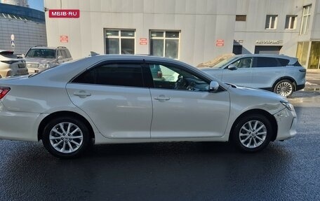 Toyota Camry, 2018 год, 2 000 000 рублей, 4 фотография