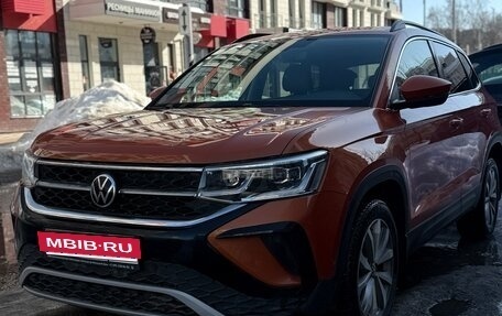 Volkswagen Taos, 2021 год, 2 450 000 рублей, 8 фотография
