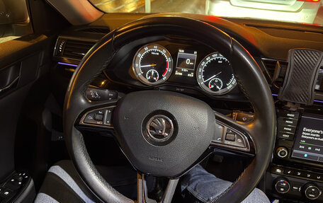 Skoda Superb III рестайлинг, 2016 год, 2 100 000 рублей, 12 фотография