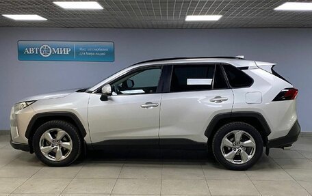 Toyota RAV4, 2020 год, 3 218 000 рублей, 8 фотография