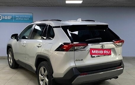 Toyota RAV4, 2020 год, 3 218 000 рублей, 7 фотография