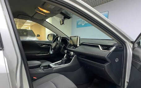 Toyota RAV4, 2020 год, 3 218 000 рублей, 17 фотография