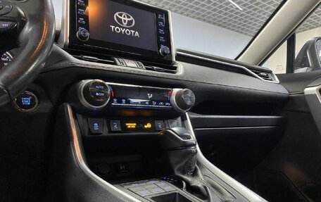 Toyota RAV4, 2020 год, 3 218 000 рублей, 20 фотография