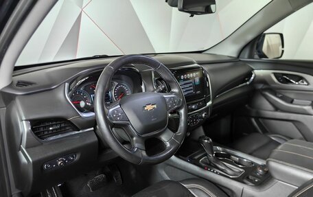 Chevrolet Traverse II, 2018 год, 2 400 000 рублей, 19 фотография