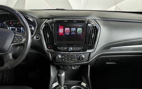 Chevrolet Traverse II, 2018 год, 2 400 000 рублей, 15 фотография