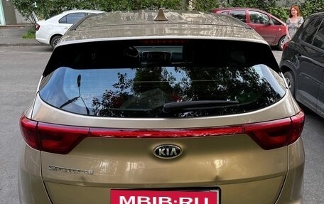 KIA Sportage IV рестайлинг, 2018 год, 1 950 000 рублей, 2 фотография