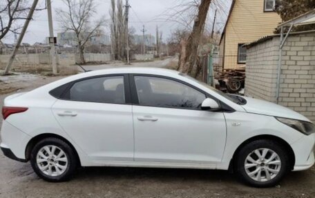 Hyundai Solaris II рестайлинг, 2021 год, 970 000 рублей, 6 фотография