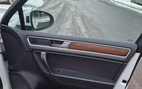 Volkswagen Touareg III, 2016 год, 3 300 000 рублей, 22 фотография