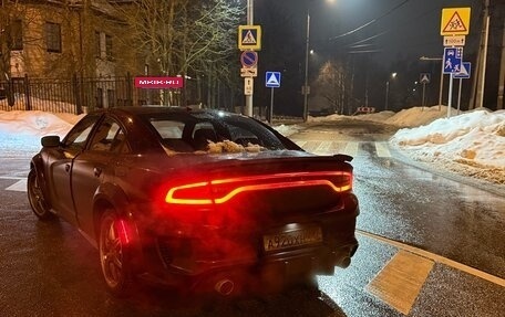 Dodge Charger, 2019 год, 2 900 000 рублей, 3 фотография
