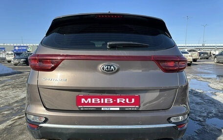 KIA Sportage IV рестайлинг, 2021 год, 2 599 000 рублей, 4 фотография