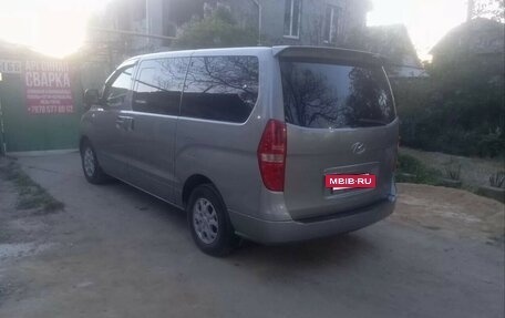 Hyundai Grand Starex Grand Starex I рестайлинг 2, 2011 год, 1 850 000 рублей, 4 фотография