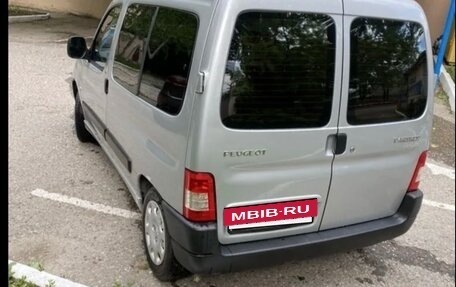 Peugeot Partner II рестайлинг 2, 2011 год, 500 000 рублей, 4 фотография