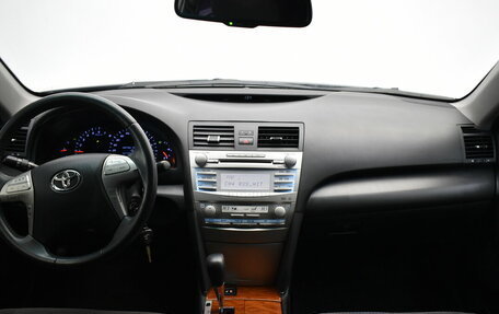 Toyota Camry, 2011 год, 1 350 000 рублей, 5 фотография