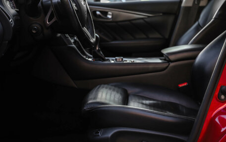 Infiniti Q50 I рестайлинг, 2016 год, 2 050 000 рублей, 26 фотография