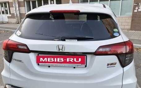 Honda Vezel, 2019 год, 2 200 000 рублей, 3 фотография