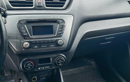 KIA Rio III рестайлинг, 2011 год, 700 000 рублей, 3 фотография