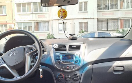 Hyundai Solaris II рестайлинг, 2014 год, 860 000 рублей, 8 фотография