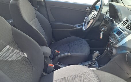 Hyundai Solaris II рестайлинг, 2014 год, 860 000 рублей, 12 фотография