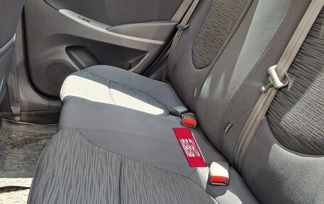 Hyundai Solaris II рестайлинг, 2014 год, 860 000 рублей, 14 фотография