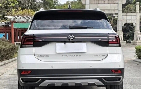 Volkswagen T-Cross I, 2023 год, 1 450 060 рублей, 6 фотография