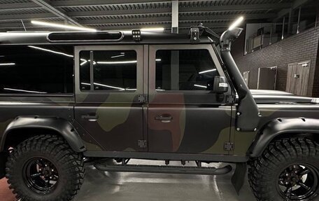 Land Rover Defender I, 2009 год, 6 000 000 рублей, 3 фотография