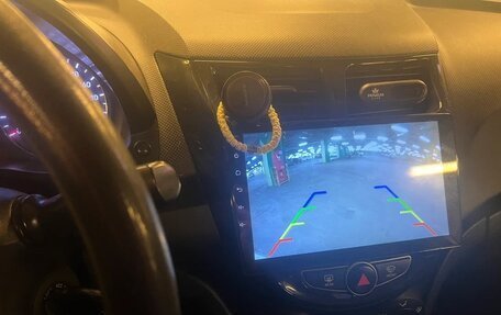 Hyundai Solaris II рестайлинг, 2016 год, 850 000 рублей, 10 фотография