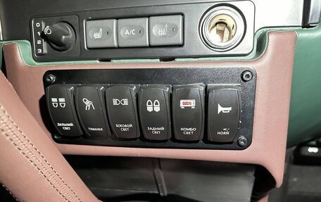 Land Rover Defender I, 2009 год, 6 000 000 рублей, 17 фотография