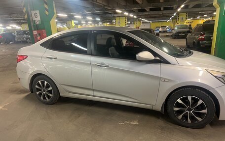 Hyundai Solaris II рестайлинг, 2016 год, 850 000 рублей, 4 фотография