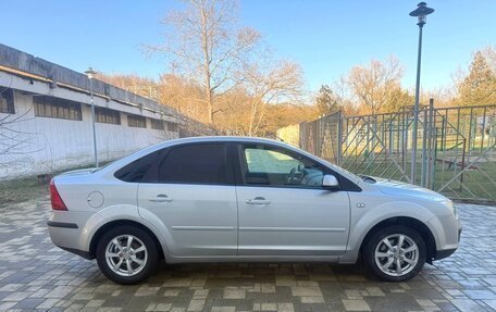 Ford Focus II рестайлинг, 2006 год, 465 000 рублей, 3 фотография