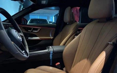 Mercedes-Benz E-Класс, 2025 год, 7 300 060 рублей, 8 фотография