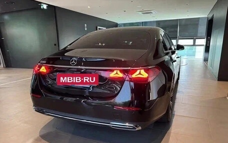 Mercedes-Benz E-Класс, 2025 год, 7 300 060 рублей, 4 фотография