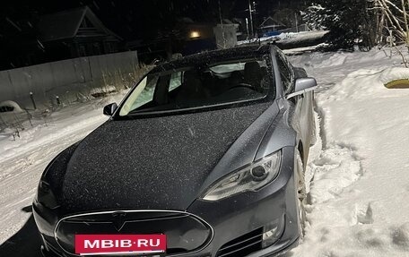 Tesla Model S I, 2013 год, 1 800 000 рублей, 5 фотография